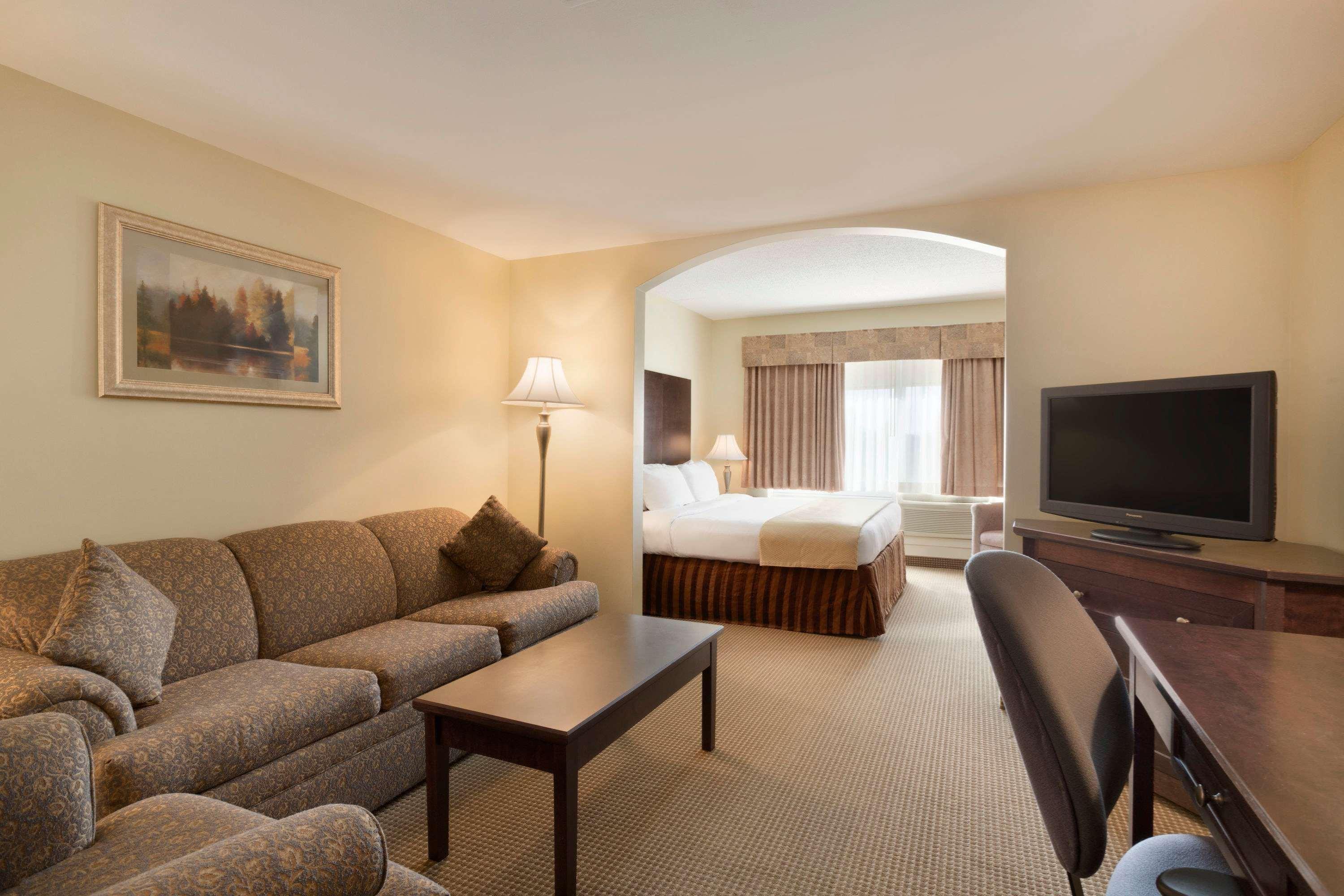 Border Inn & Suites Lloydminster Eksteriør bilde