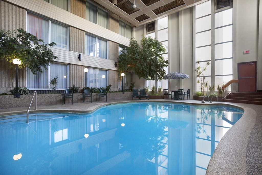 Border Inn & Suites Lloydminster Eksteriør bilde