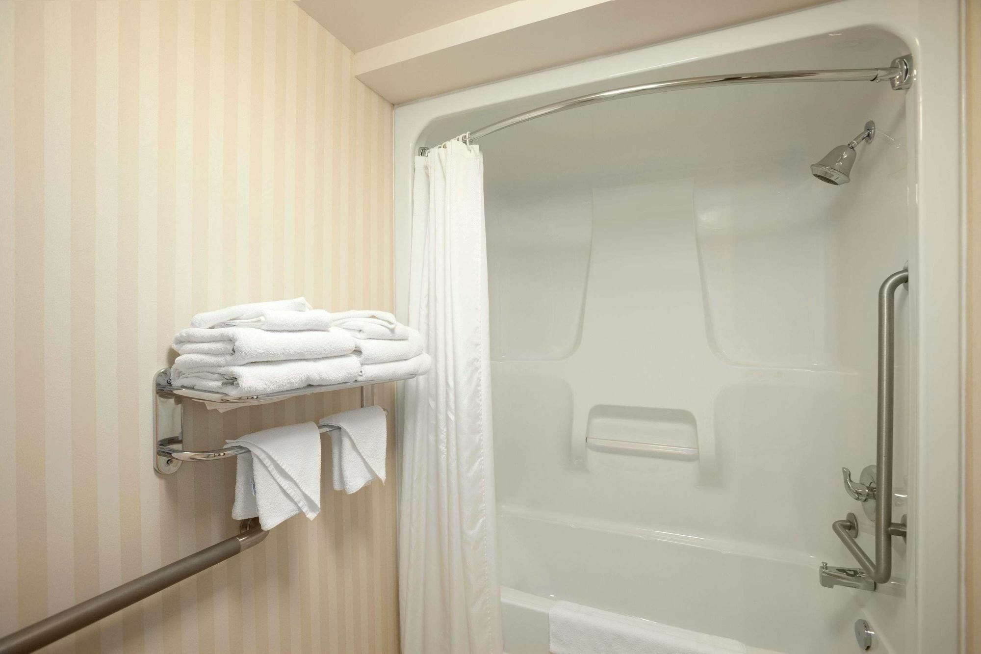 Border Inn & Suites Lloydminster Eksteriør bilde