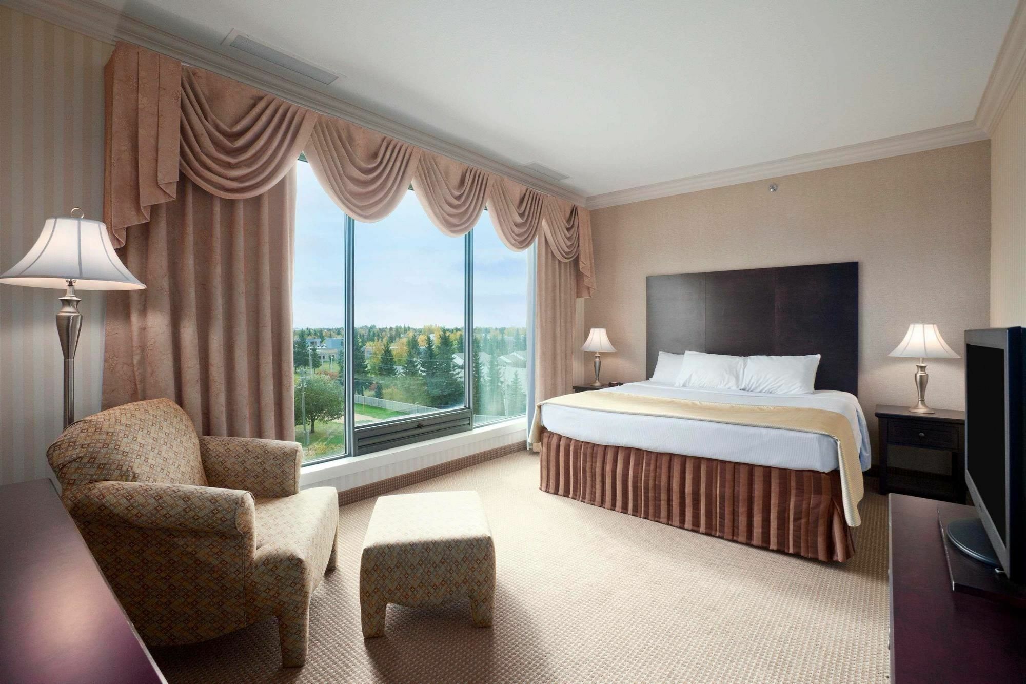 Border Inn & Suites Lloydminster Eksteriør bilde